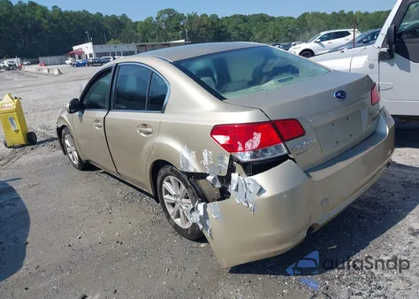 2010 Subaru Legacy 2.5I Premium z USA, uszkodzony, nr VIN 4S3BMBG60A3214862